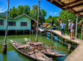 เรือคอนโดล่า  สลักคอก