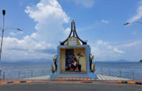 เคาร์ทอง หรือเกาะสอง